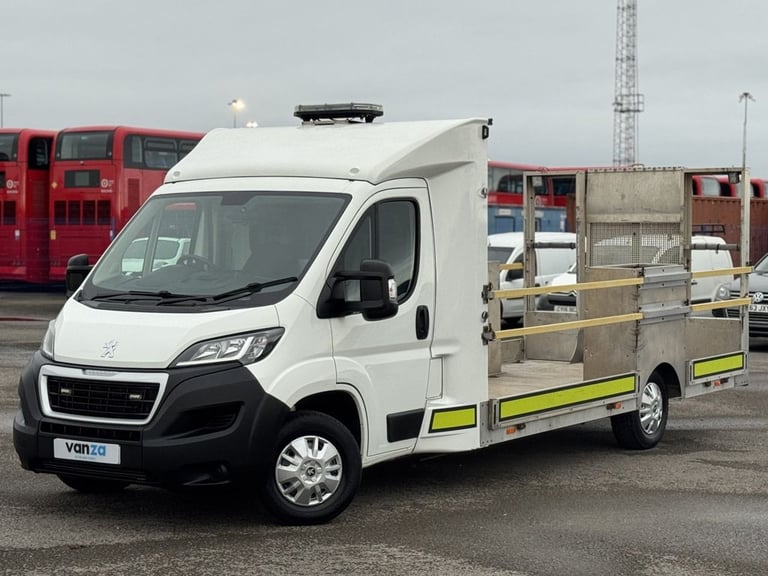 2021 Peugeot Boxer BLUEHDI 335 LOW LOADER / DROPSIDE / DROP &amp; GO / SPECIALIST VEHICLE - DIESE...