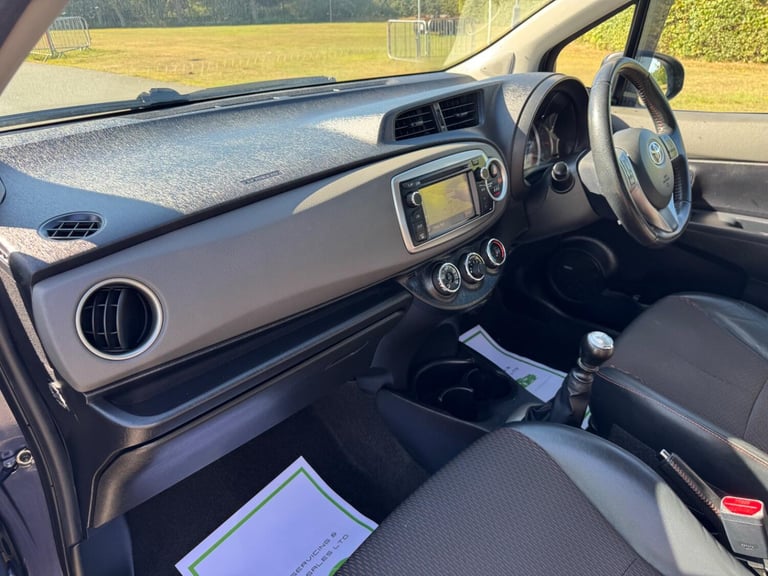 TOYOTA YARIS 1.3 Dual VVT-i SR 2012