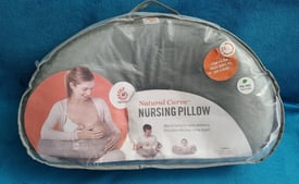 Ergobaby nursing pillow 