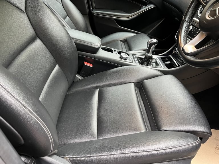 2016 Mercedes-Benz A-Class 1.6 A 180 SPORT 5DR Manual Hatchback Petrol Manual