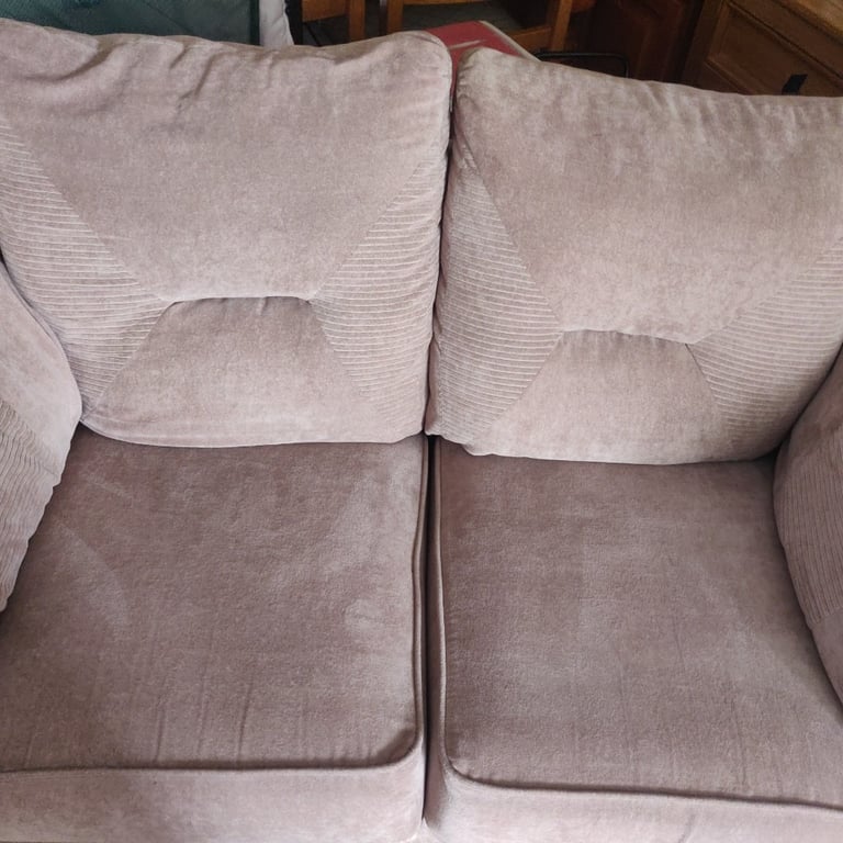 Luxury 2 seater settee 