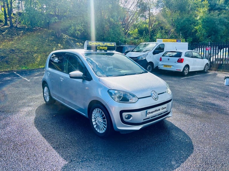 VOLKSWAGEN UP 1.0 High up! 2014
