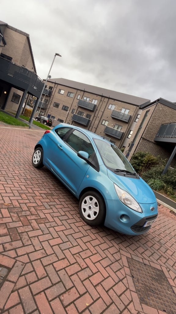 Ford, KA, Hatchback, 2010, Manual, 1242 (cc), 3 doors