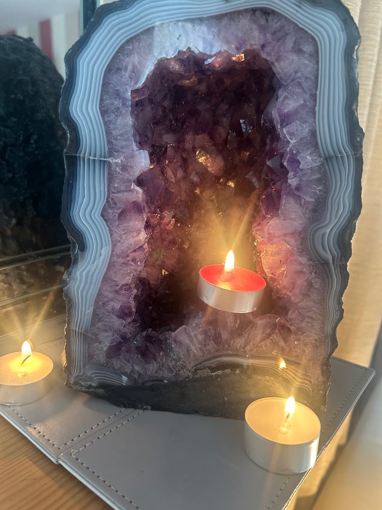 GEODE - Deep Purple Amethyst Geode