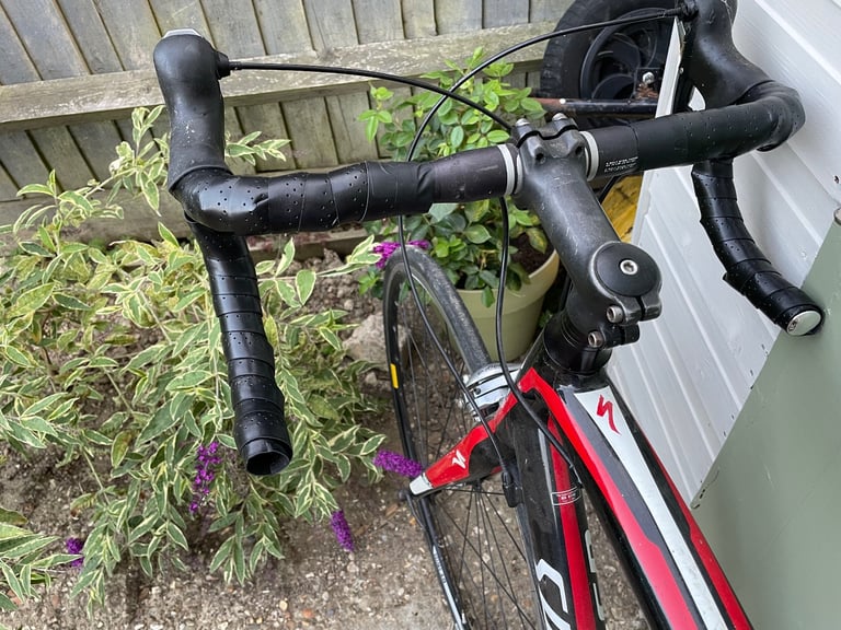 Specialized Allez Road Bike – Lightweight Aluminium/Carbon – Great Condition