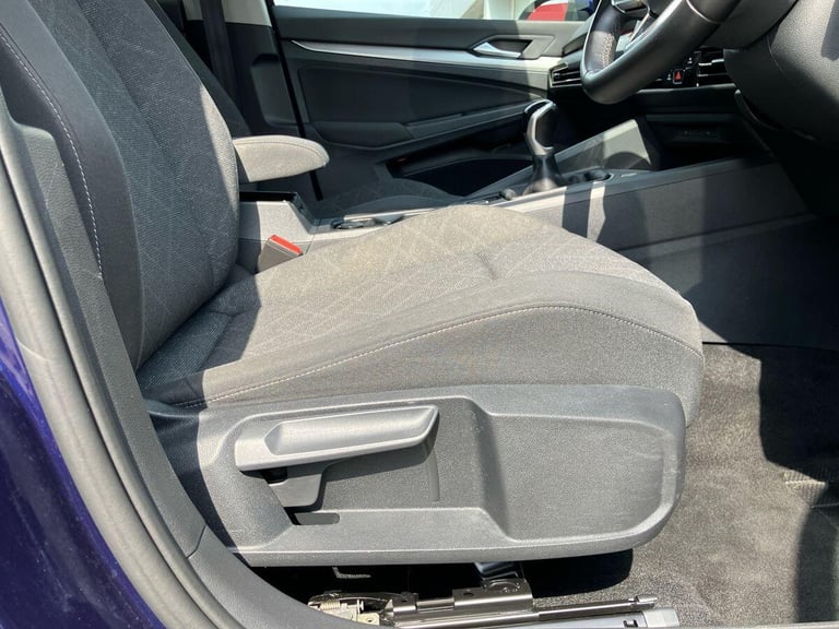 2021 Volkswagen Golf LIFE TSI ESTATE Petrol Manual