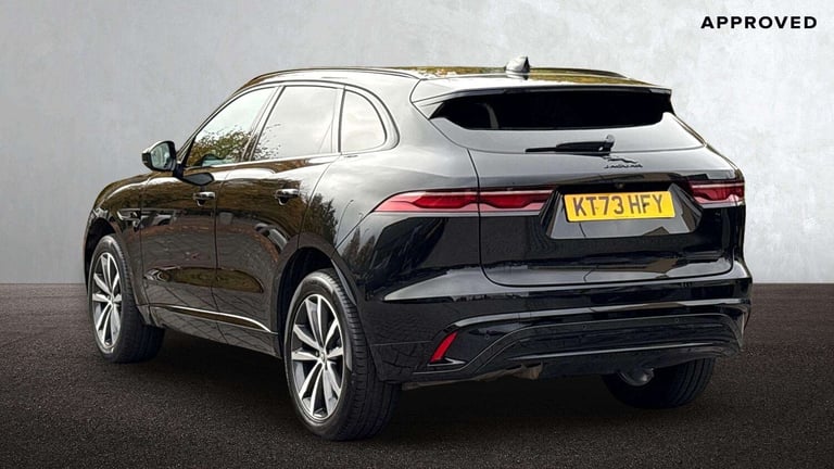 2023 Jaguar F-Pace 2.0 D200 R-Dynamic SE Black 5dr Auto AWD Estate Diesel Automatic