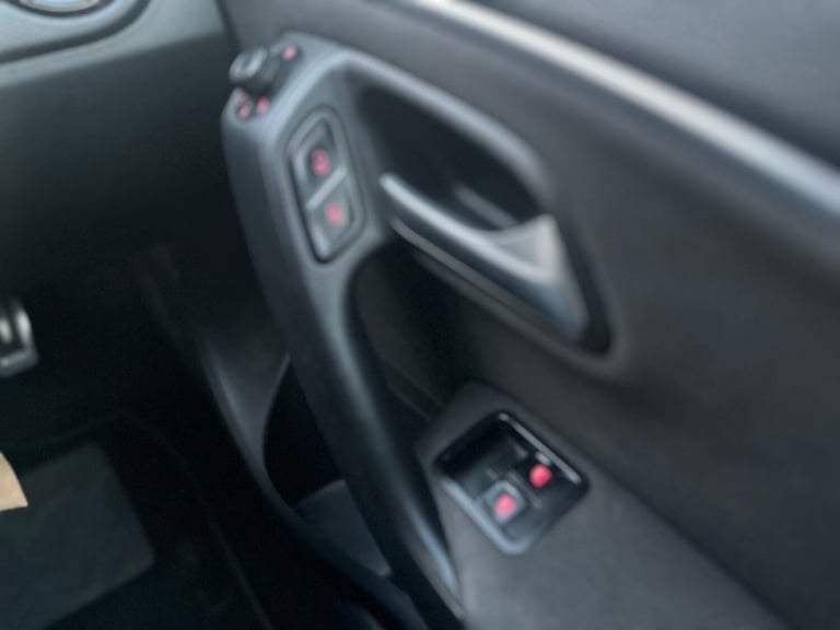 2016 Volkswagen Polo 1.0 110 R-Line 3dr HATCHBACK Petrol Manual