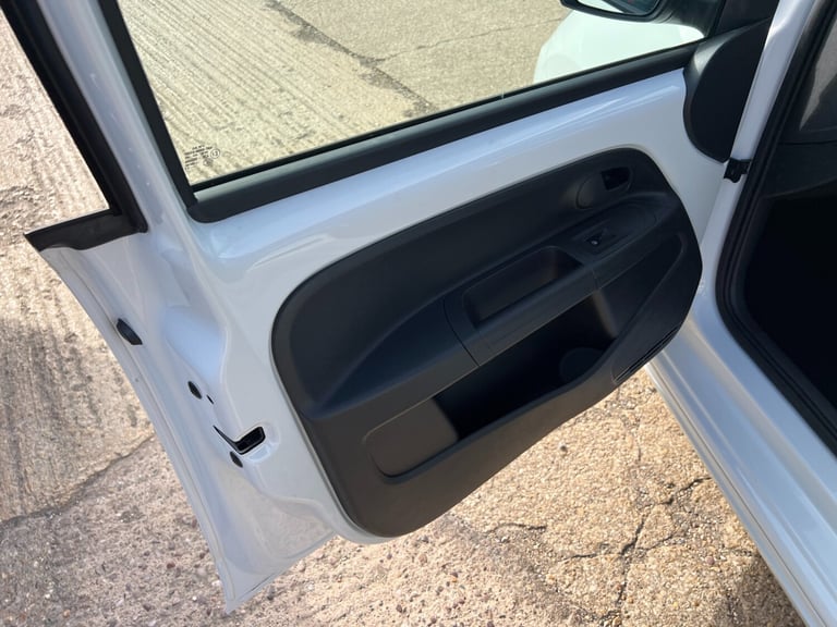 2023 Volkswagen up! 60kW E-Up 32kWh 5dr Auto HATCHBACK Electric Automatic