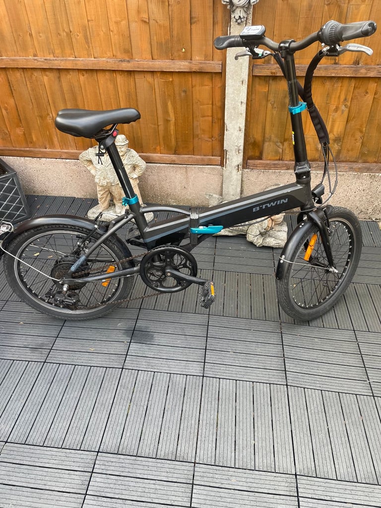 b twin peddle assisted electric bike
