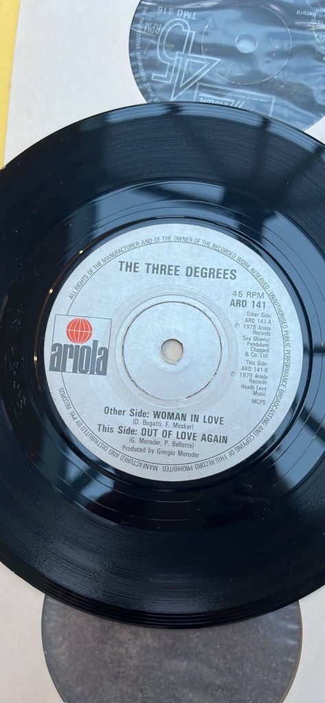 Vinyls x12 singles (45) 