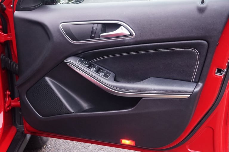 2019 Mercedes-Benz GLA 1.6 GLA180 Urban Edition SUV 5dr Petrol Manual Euro 6 (s/s) (122 ps) ESTAT...