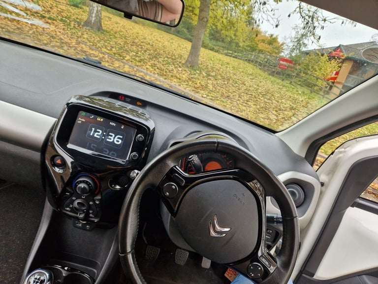 2015 Citroen C1 1.2 PureTech Flair 3dr HATCHBACK Petrol Manual