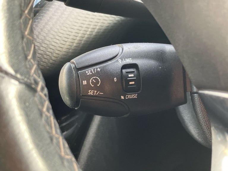 2019 Peugeot 208 1.2 PureTech 82 Tech Edition 5dr [Start Stop] Hatchback Manual