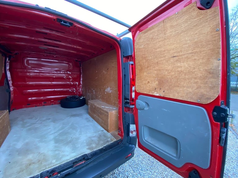 2007 Nissan Primastar 2.0 dCi 2700 SE L1 H1 4dr PANEL VAN Diesel Manual