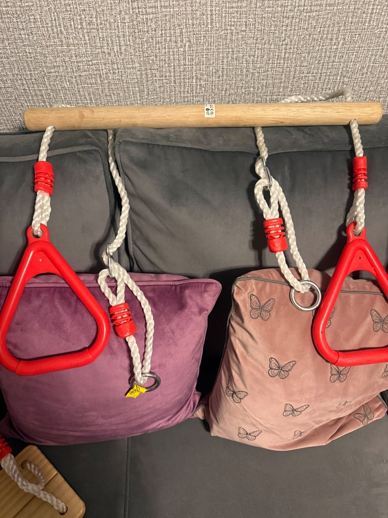 Trapeze Bar with Rings & Wooden Swing Seat