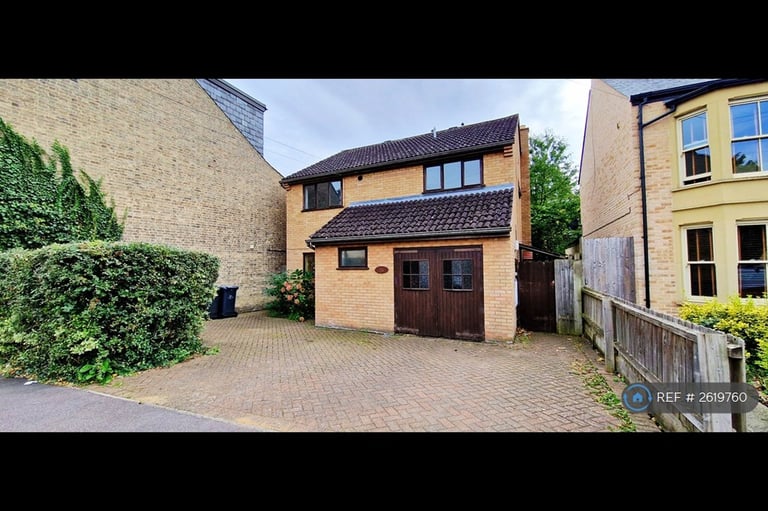 4 bedroom house in Alpha Terrace, Trumpington, Cambridge, CB2 (4 bed) (#2619760)