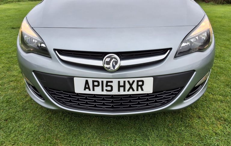 2015 Vauxhall Astra 1.4i 16V Design 5dr HATCHBACK Petrol Manual