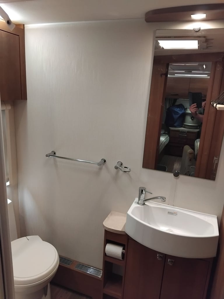 2013 Elddis invinity 482 2 berth caravan 