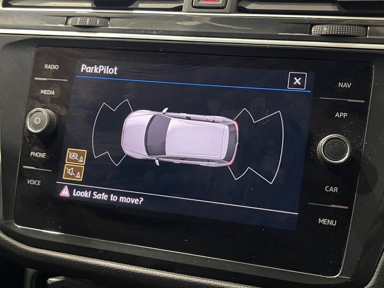2018 Volkswagen Tiguan 2.0 TDI SE Navigation SUV 5dr Diesel DSG Euro 6 (s/s) (150 ps) ESTATE Dies...