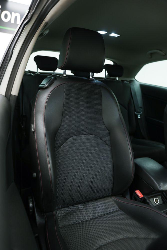 2013 SEAT Leon 1.8 TSI FR 3dr [Technology Pack] HATCHBACK PETROL Manual