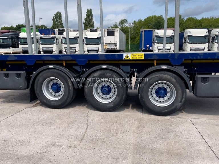 MONTRACON FLATBED 40FT TRI AXLE TRAILER
