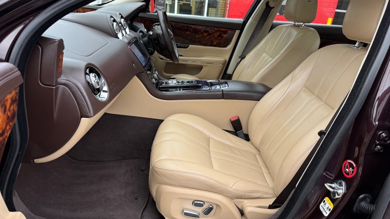 2010 Jaguar XJ 3.0d V6 Premium Luxury 4dr Auto SALOON Diesel Automatic