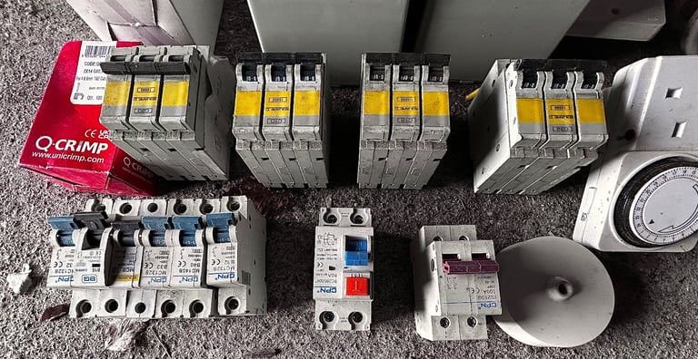 A selection of electrical materials for £100