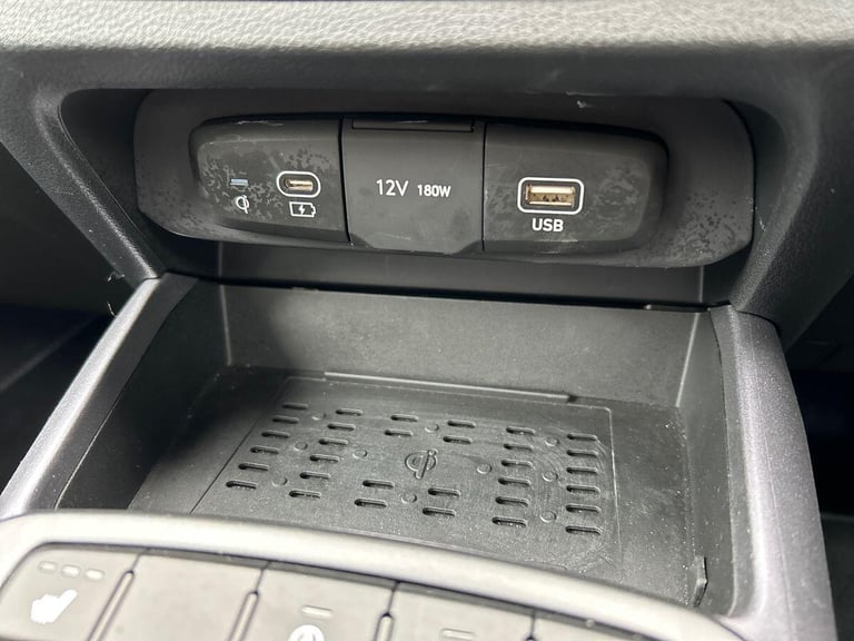 2024 Hyundai i10 1.0 Premium Hatchback 5dr Petrol Auto Euro 6 (s/s) (63 ps) Hatchback PETROL Auto...