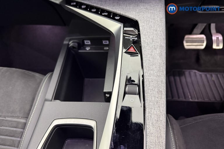 2024 Peugeot 3008 1.2 Hybrid 136 GT 5dr e-DSC6 SUV Petrol Automatic