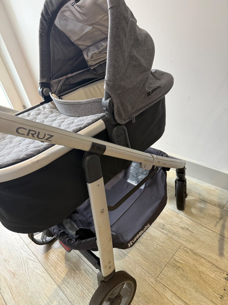 image for UPPAbaby Cruz PRAM, buggy and cozy ganoosh foot muff