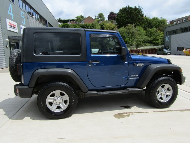  Jeep Wrangler  3.8 V6 SOFT TOP TRAIL RATED 4X4 3DR LHD 4x4 Petrol Manual