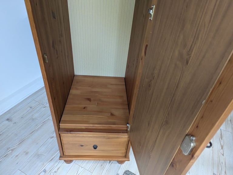 Single wardrobe solid wood as new