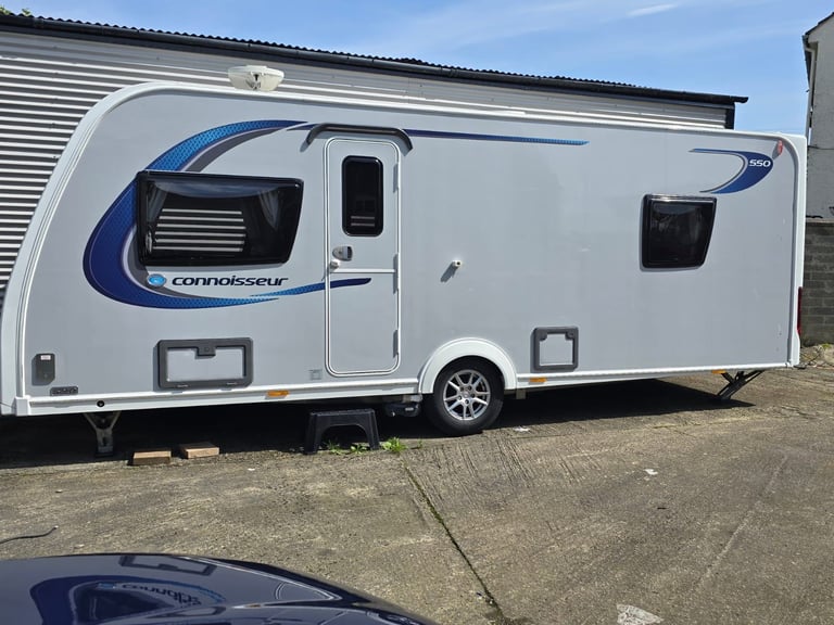 2022 connosieur compass 550