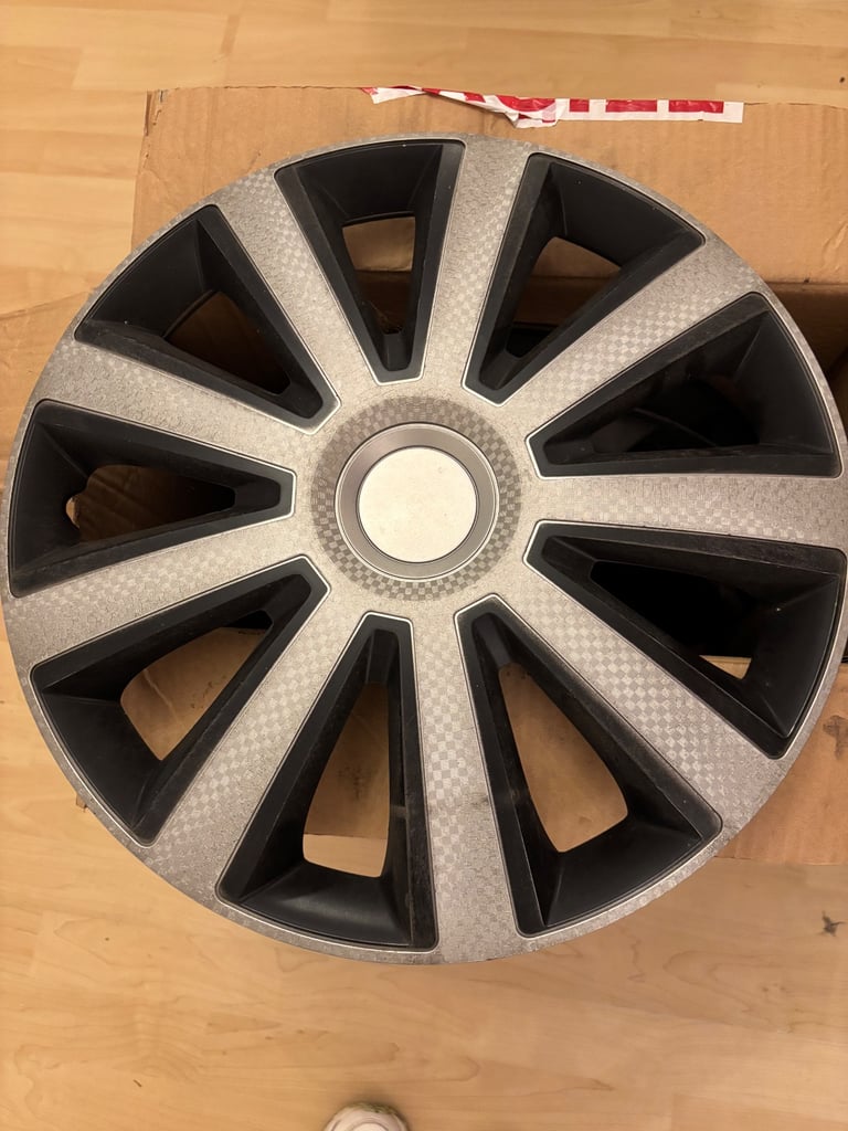 15 inch black and silver wheel trims 