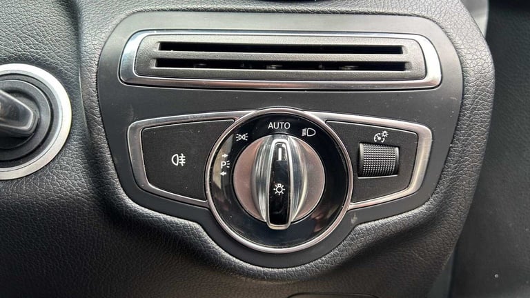 2015 Mercedes-Benz C-Class C250 BlueTEC Sport 4dr Auto SALOON DIESEL Automatic