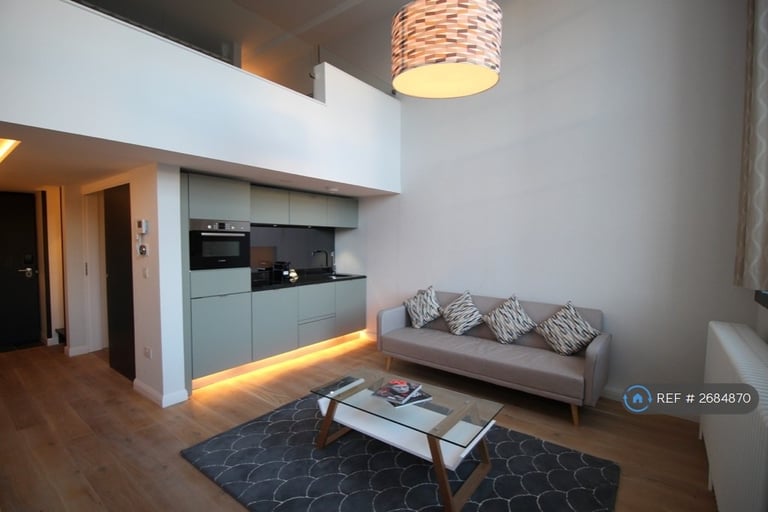 1 bedroom flat in Mcdonald Road, Edinburgh, EH7 (1 bed) (#2684870)