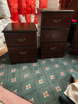 Dark Mahogany Solid Wood Bedside Cabinet 