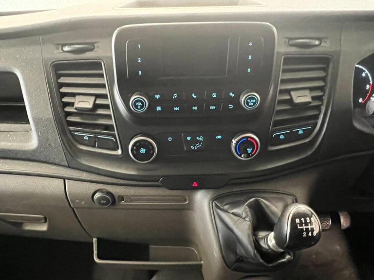 2021 Ford Transit 2.0 350 EcoBlue Leader Chassis Cab 2dr Diesel Manual RWD L4 Euro 6 (s/s) (1 Lut...