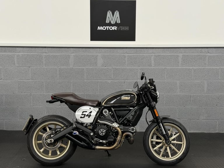 2018 Ducati Scrambler 800 803 Cafe Racer Roadster/Retro Petrol Manual Euro 4