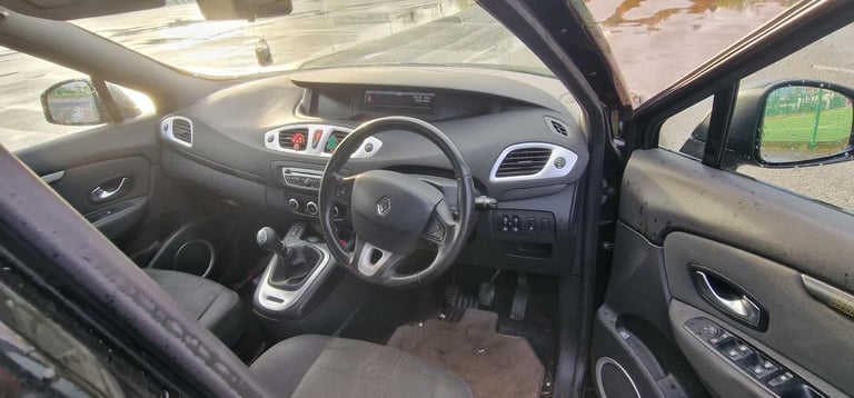 Renault scenic 1.5 cdi dynamique 