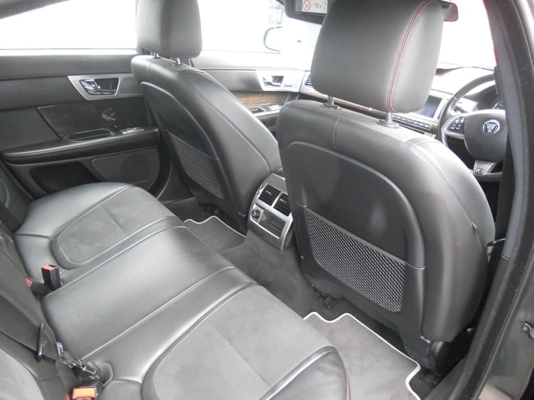 2015 Jaguar XF 2.2d [200] R-Sport 4dr Auto SALOON Diesel Automatic