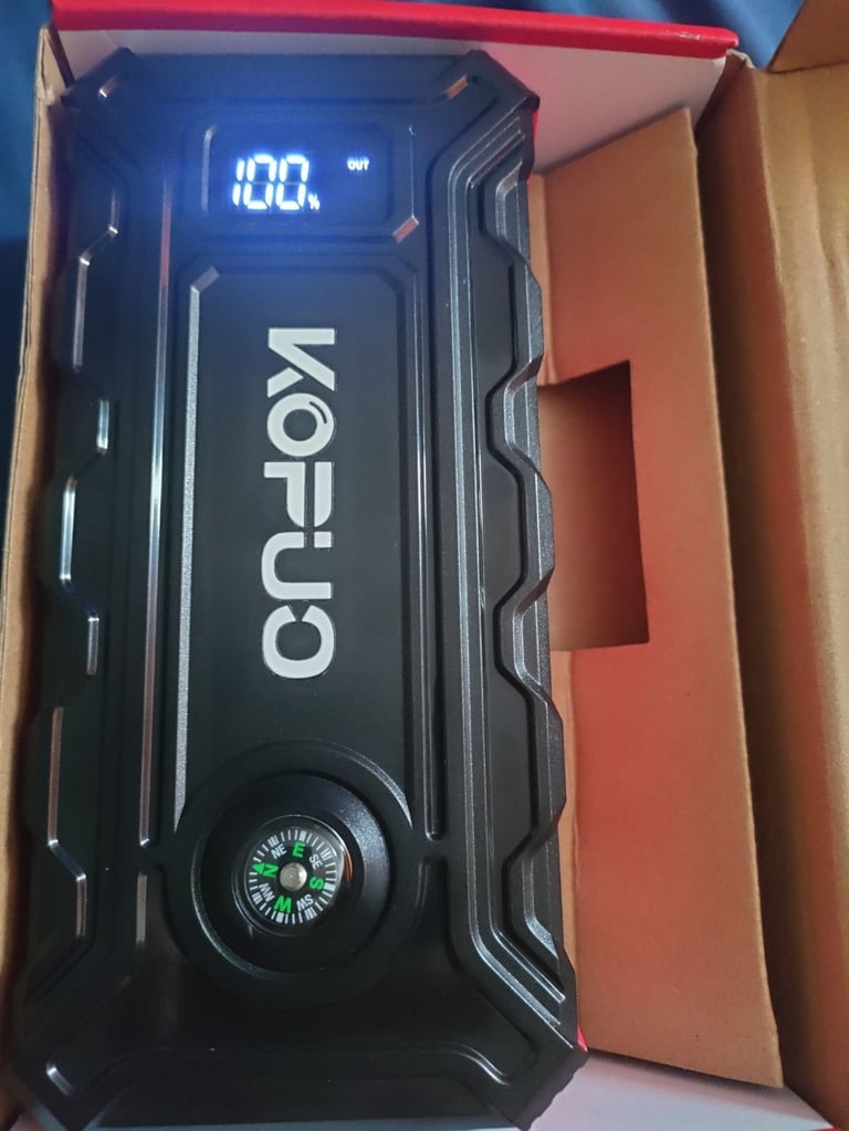 Powerful multi function 12V Jump Starter 