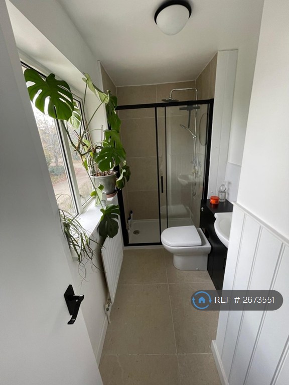 4 bedroom house in Holland Drive, London, SE23 (4 bed) (#2673551)