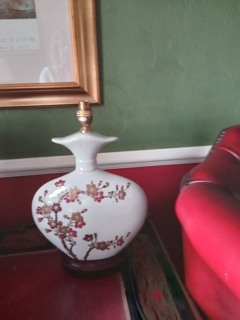 Chinese style ceramic lamp with cherry blossom   design