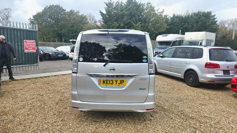 2013 Nissan serena hybrid automatic