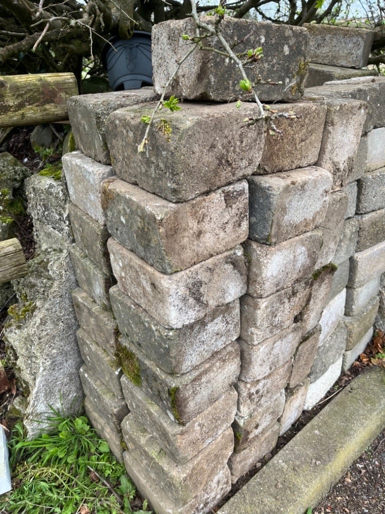 50no tobermore kerbstones (bracken)