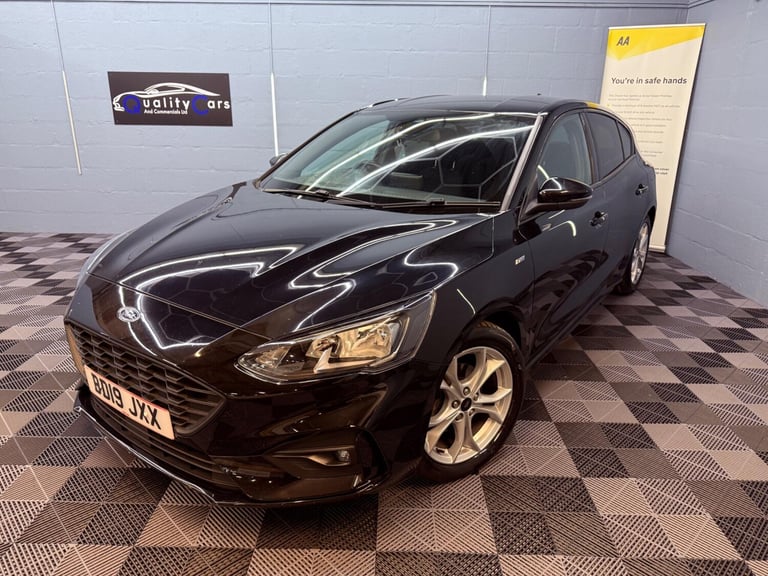 image for 2019 Ford Focus 1.0T EcoBoost ST-Line Euro 6 (s/s) 5dr HATCHBACK Petrol Manual