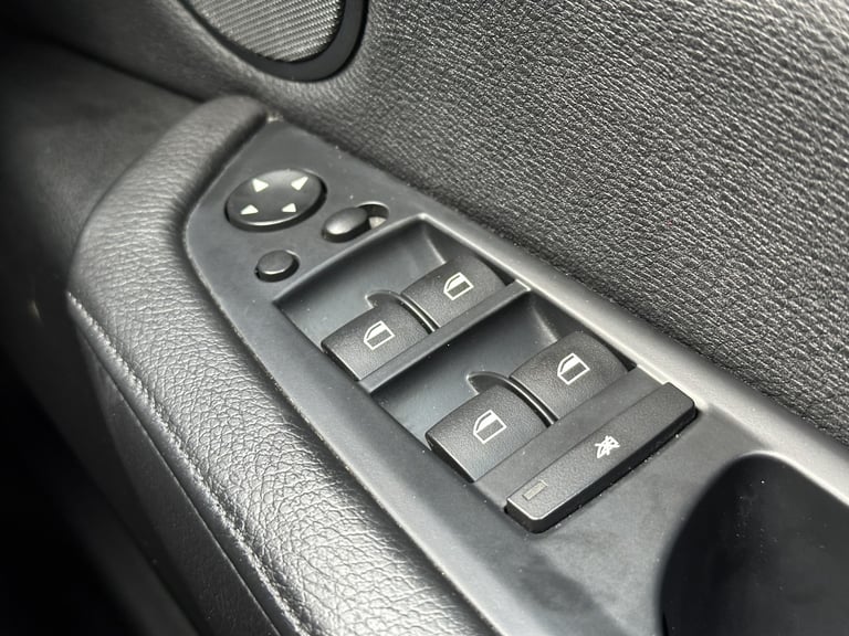 2011 BMW X6 3.0 xDrive40d Diesel Auto 4 Door Coupe White