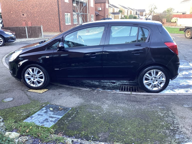 Vauxhall, CORSA, 1.4  Design Hatchback, 2007, Manual, 1364 (cc), 5 doors